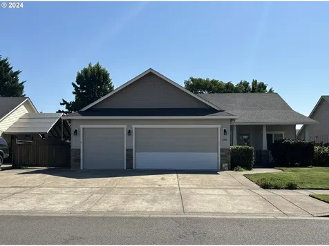 5924 Landmark Lane Eugene OR 97402