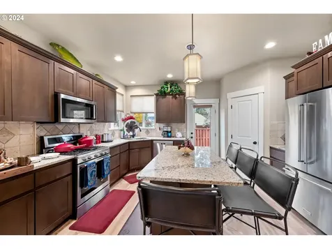 490 NW 28th Street Redmond OR 97756