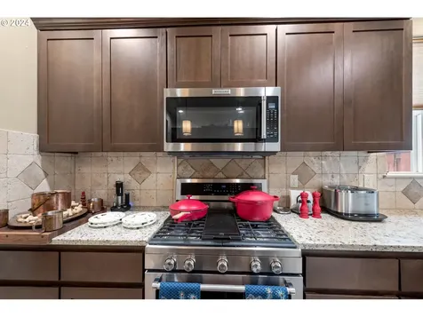 490 NW 28th Street Redmond OR 97756