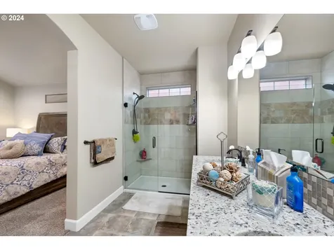 490 NW 28th Street Redmond OR 97756