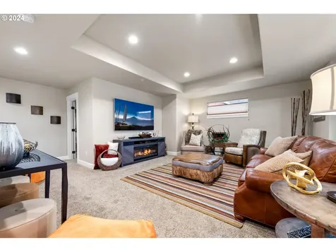 490 NW 28th Street Redmond OR 97756