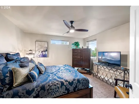 490 NW 28th Street Redmond OR 97756