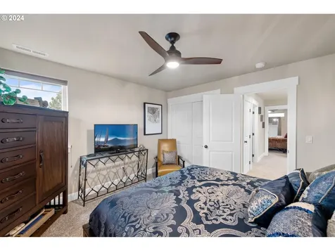 490 NW 28th Street Redmond OR 97756