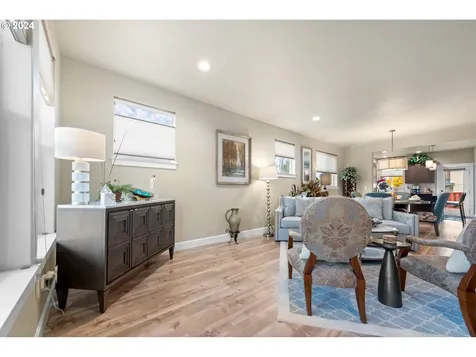 490 NW 28th Street Redmond OR 97756