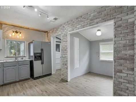 1212 Clark Mill Road Sweet Home OR 97386