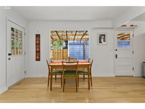 16309 Lake Forest Boulevard Lake Oswego OR 97035