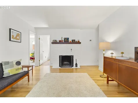 16309 Lake Forest Boulevard Lake Oswego OR 97035