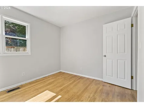 16309 Lake Forest Boulevard Lake Oswego OR 97035