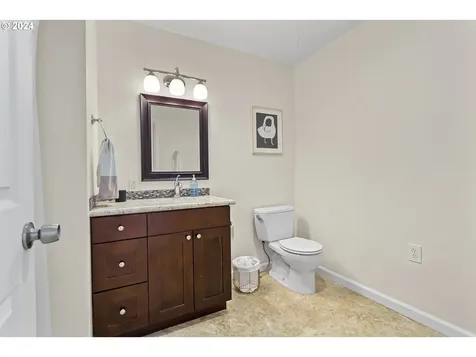 16309 Lake Forest Boulevard Lake Oswego OR 97035