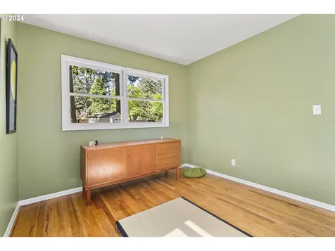 16309 Lake Forest Boulevard Lake Oswego OR 97035