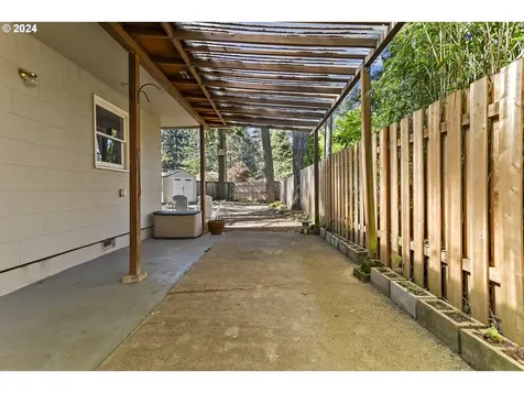 16309 Lake Forest Boulevard Lake Oswego OR 97035
