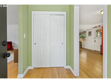 16309 Lake Forest Boulevard Lake Oswego OR 97035