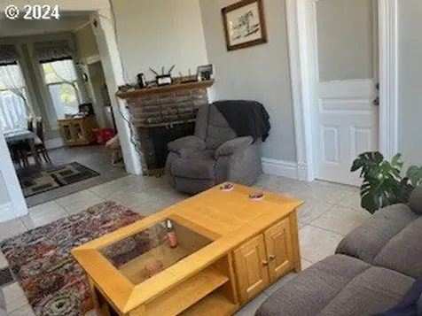 214 E 7th Place The Dalles OR 97058