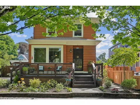 1532 Se Tolman Street Portland OR 97202