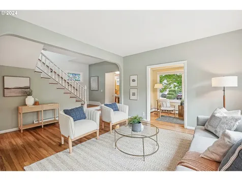 1532 Se Tolman Street Portland OR 97202