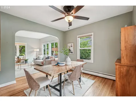 1532 Se Tolman Street Portland OR 97202