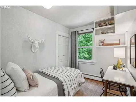 1532 Se Tolman Street Portland OR 97202