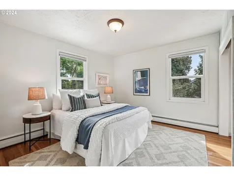1532 Se Tolman Street Portland OR 97202