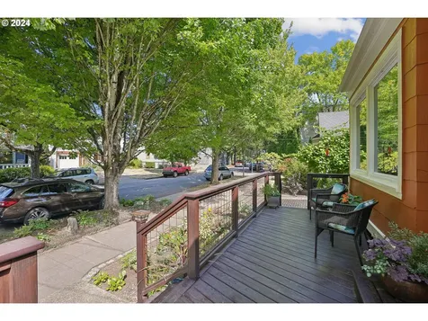 1532 Se Tolman Street Portland OR 97202