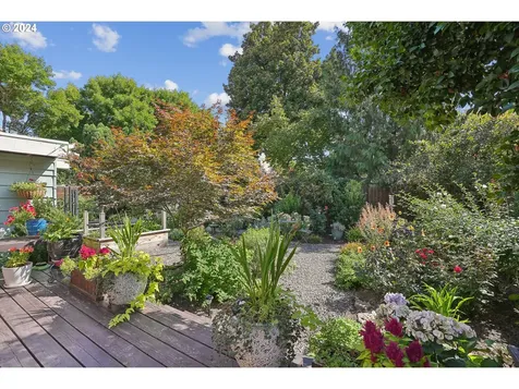 1532 Se Tolman Street Portland OR 97202