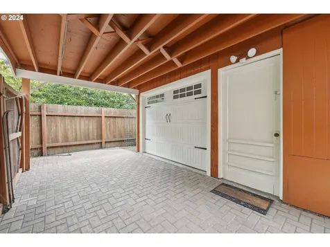 1532 Se Tolman Street Portland OR 97202