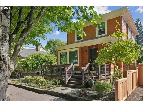 1532 Se Tolman Street Portland OR 97202