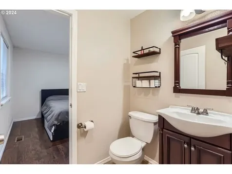 19717 SW Murphy Street Beaverton OR 97078