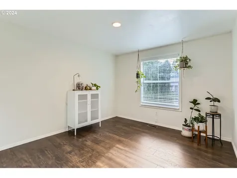 19717 SW Murphy Street Beaverton OR 97078