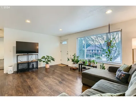 19717 SW Murphy Street Beaverton OR 97078