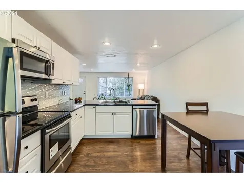 19717 SW Murphy Street Beaverton OR 97078