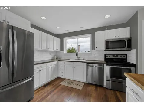 206 Sunday Drive Creswell OR 97426