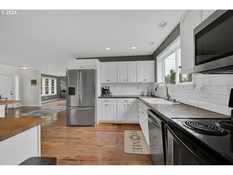 206 Sunday Drive Creswell OR 97426