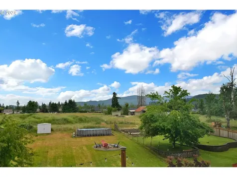 206 Sunday Drive Creswell OR 97426