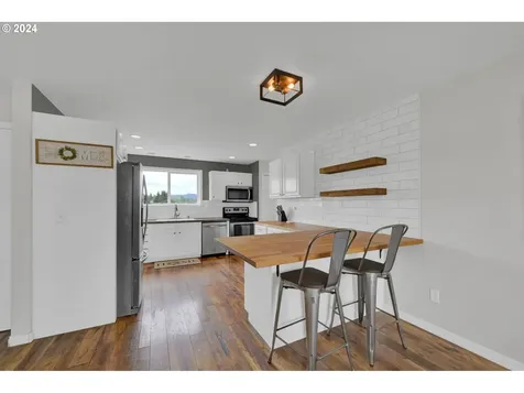 206 Sunday Drive Creswell OR 97426