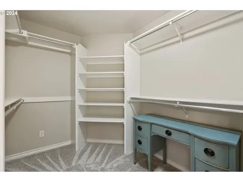 12715 Adrian Court Lake Oswego OR 97034