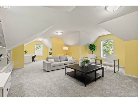 12715 Adrian Court Lake Oswego OR 97034