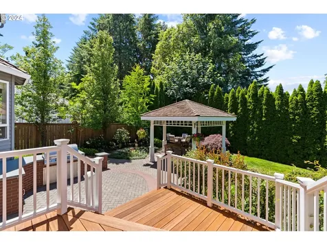 12715 Adrian Court Lake Oswego OR 97034