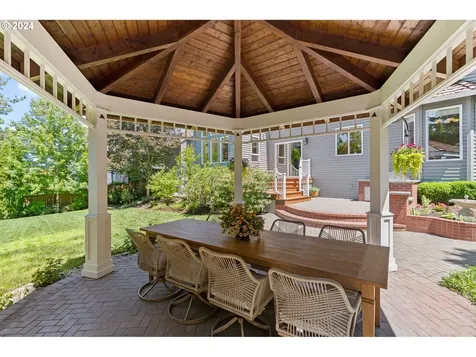 12715 Adrian Court Lake Oswego OR 97034
