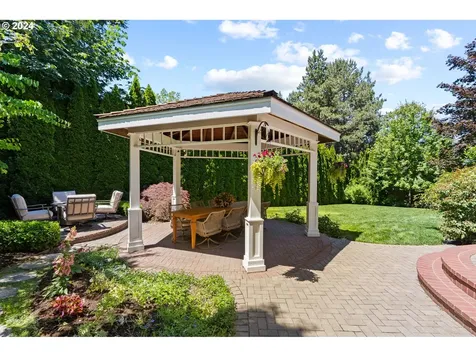 12715 Adrian Court Lake Oswego OR 97034
