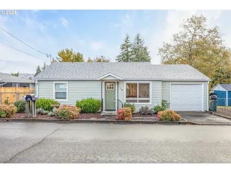 449 W Agee Street Roseburg OR 97471