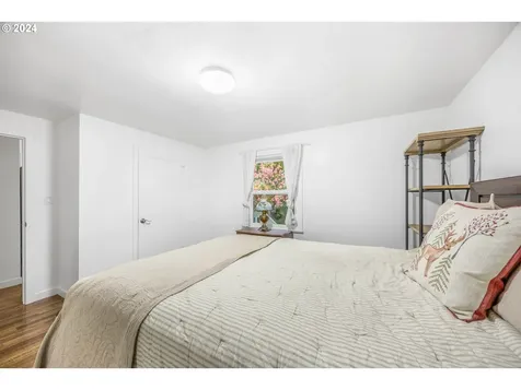 449 W Agee Street Roseburg OR 97471