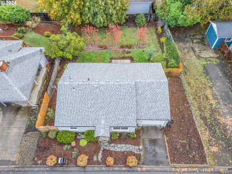 449 W Agee Street Roseburg OR 97471