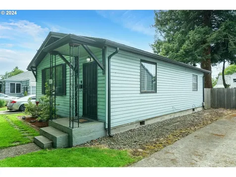 517 26th Avenue Longview WA 98632