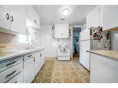 517 26th Avenue Longview WA 98632