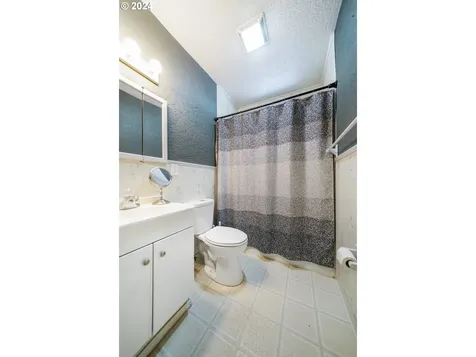 517 26th Avenue Longview WA 98632