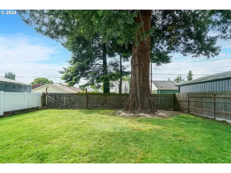 517 26th Avenue Longview WA 98632