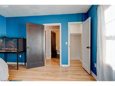 8826 Ne Webster Street Portland OR 97220