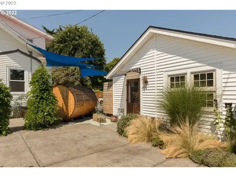 313 N Holman Street Portland OR 97217