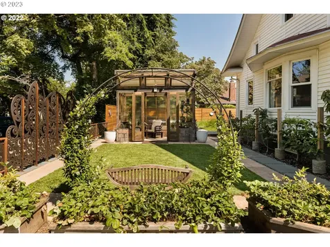 313 N Holman Street Portland OR 97217