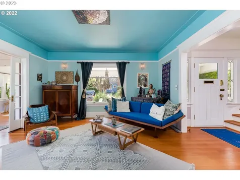 313 N Holman Street Portland OR 97217